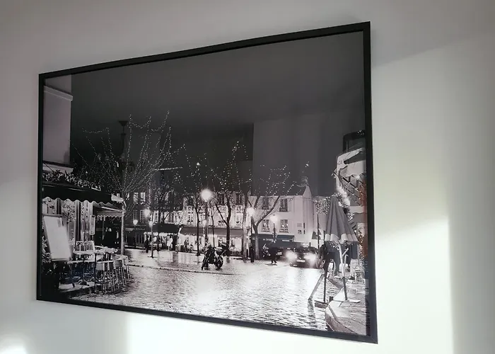 Paris Montmartre Chic Apartment Paris